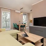 公寓 Active By Renters