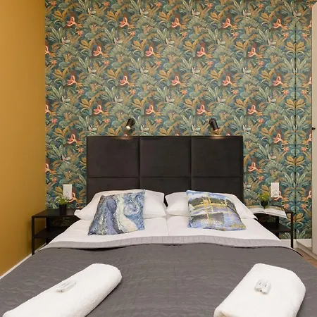 Active By Renters * Warsaw