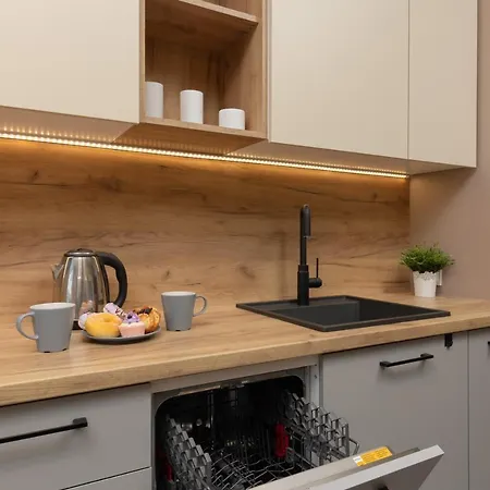 Active By Renters Apartment *