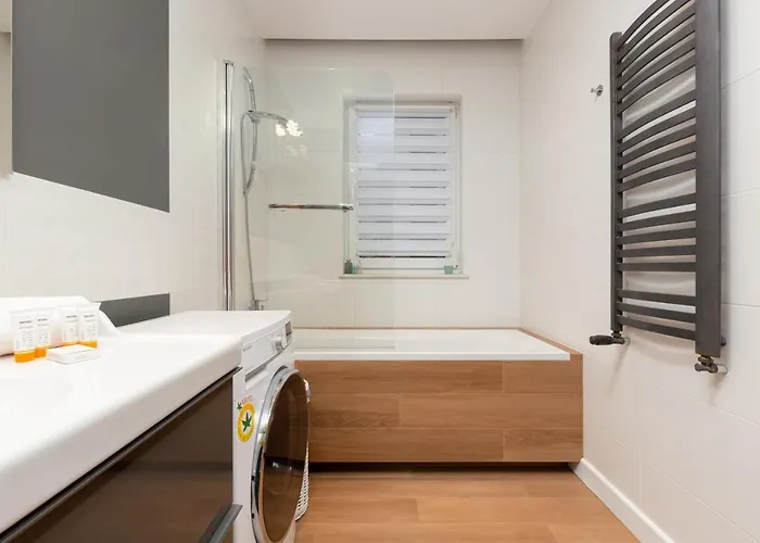 Active By Renters * Varsovia