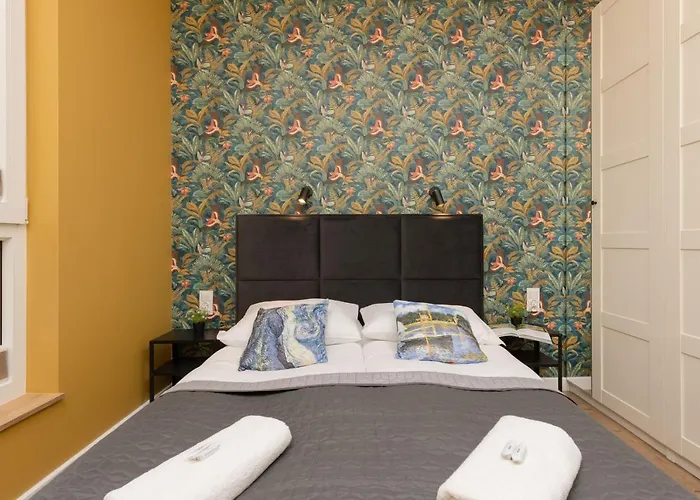 Active By Renters * Varsovia